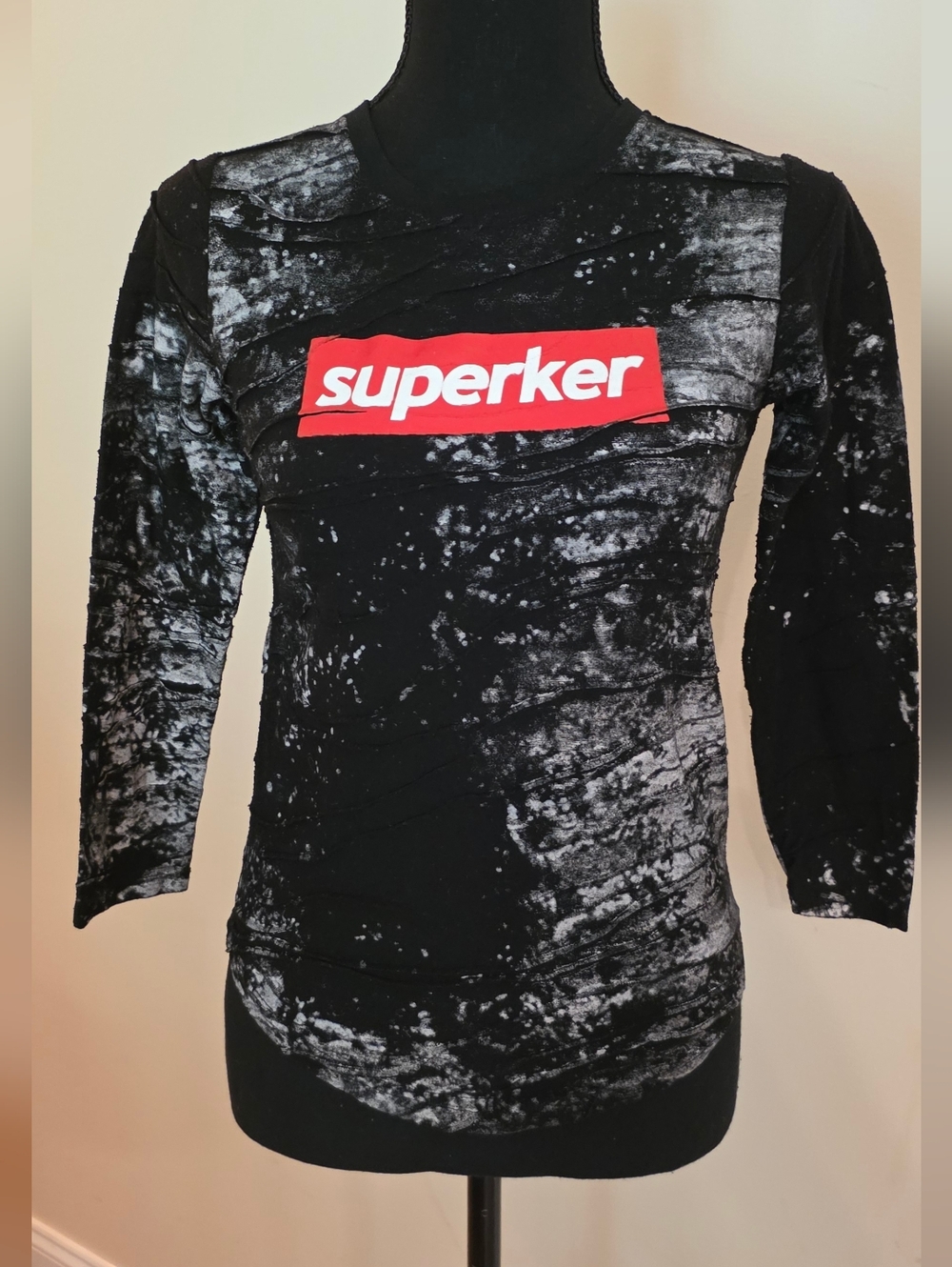 Armata Militare Black Tie-Dye Long Sleeve Tee w/ Red 'superker' Logo (Size 10Y)